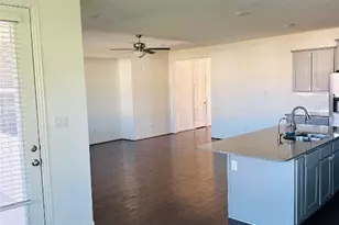 608 Sixpence Ln, Georgetown, TX 78628 - Photo 10