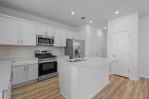 2200A Cornfield Dr, Pflugerville, TX 78660 - Photo 6