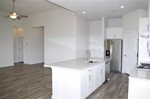 245 Old Town Rd, Kyle, TX 78640 - Photo 6