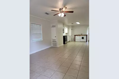 904 Chote Avenue, Austin, TX 78702 - Photo 2