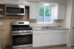 904 Chote Ave, Austin, TX 78702 - Photo 4