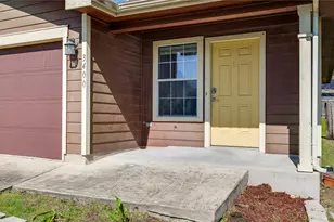 3400 Autumn Bay Dr, Austin, TX 78744 - Photo 2