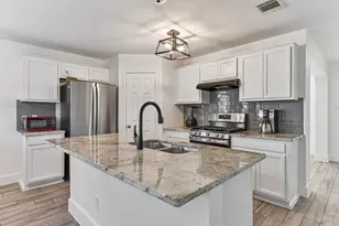 2340 Bluffstone Dr, Round Rock, TX 78665 - Photo 6