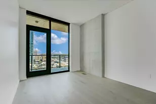 610 Davis St, Austin, TX 78701 - Photo 2