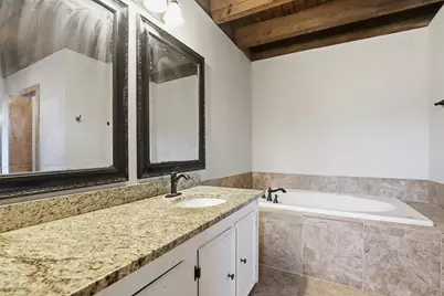 900 Union Wine Road, New Braunfels, TX 78130 - Photo 22