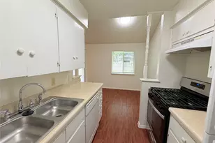 5206 Village Trail, Austin, TX 78744 - Photo 10