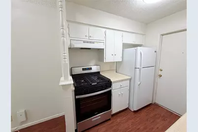 5206 Village Trail, Austin, TX 78744 - Photo 8