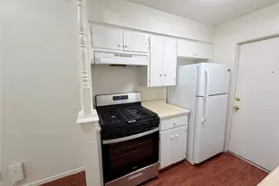 5206 Village Trail, Austin, TX 78744 - Photo 8
