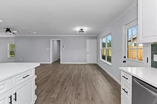 1307 Yorkshire Dr, Austin, TX 78723 - Photo 24