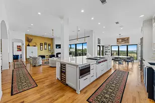 20516 Queen Bee Ln, Spicewood, TX 78669 - Photo 10