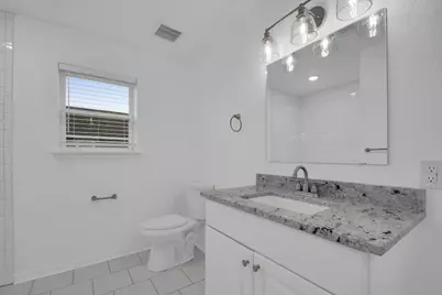 1004 E Fannin Street, Luling, TX 78648 - Photo 18