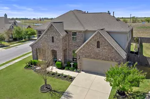 109 Wake Grv, Buda, TX 78610 - Photo 2