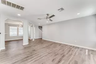 1408 Poppy Seed Ln, Austin, TX 78741 - Photo 10