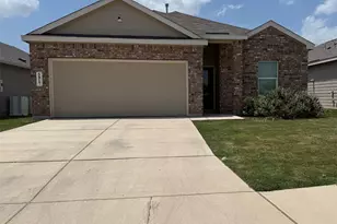 5817 Geronimo Vis, Seguin, TX 78155 - Photo 1
