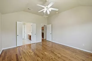 200 Gainer Dr, Hutto, TX 78634 - Photo 14