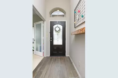 2032 Glen Hollow Hollow, Seguin, TX 78155 - Photo 6