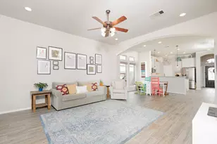 2032 Glen Hollow Hollow, Seguin, TX 78155 - Photo 4