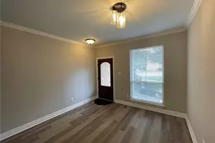 4526 Merle Dr, Austin, TX 78745 - Photo 4