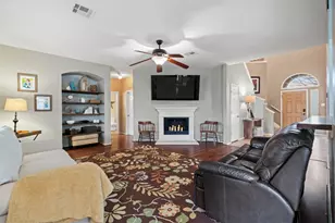 315 Swenson Dr, Hutto, TX 78634 - Photo 10