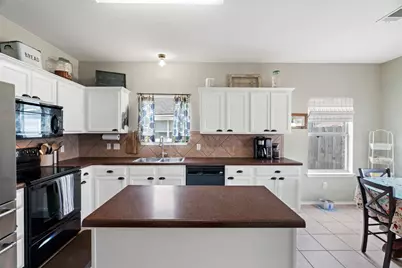 315 Swenson Drive, Hutto, TX 78634 - Photo 14