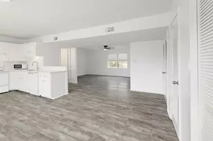 5211 Thunderbird St, Lago Vista, TX 78645 - Photo 6