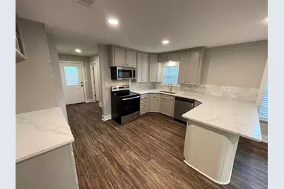 503 Byrne Street, Smithville, TX 78957 - Photo 6