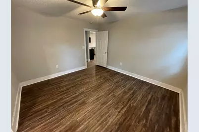 503 Byrne Street, Smithville, TX 78957 - Photo 10