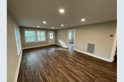 503 Byrne Street, Smithville, TX 78957 - Photo 4