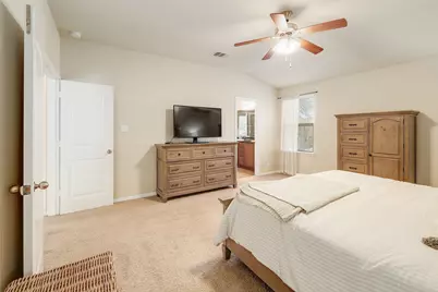 300 Grosseto Lane, Georgetown, TX 78628 - Photo 18