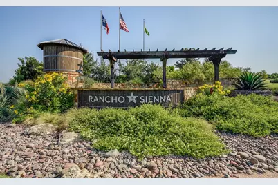 300 Grosseto Lane, Georgetown, TX 78628 - Photo 34