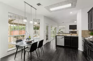 8405 Ganttcrest Dr, Austin, TX 78749 - Photo 12