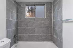 2501 Manor Cir, Austin, TX 78723 - Photo 10