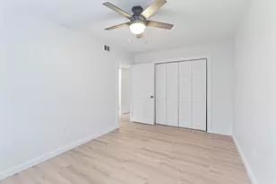 2501 Manor Cir, Austin, TX 78723 - Photo 12