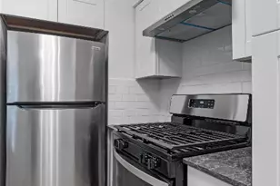 2501 Manor Cir, Austin, TX 78723 - Photo 8