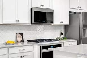 2417 Roosevelt Rd, Leander, TX 78641 - Photo 2