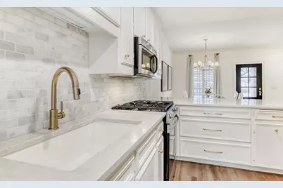 7214 Chimney Corners Corners #7208-C, Austin, TX 78731 - Photo 8