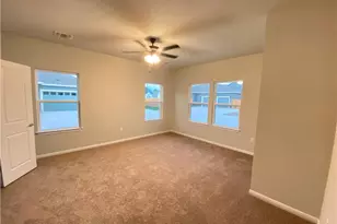 8409 Looksee Ln, Austin, TX 78744 - Photo 10