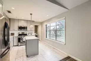 906 Hermitage Dr, Austin, TX 78753 - Photo 10