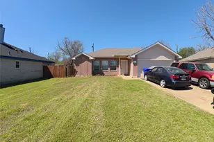 305 China Cove, Elgin, TX 78621 - Photo 2
