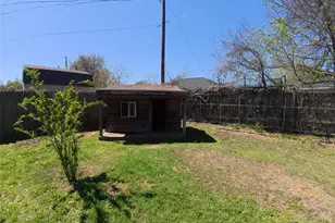 305 China Cove, Elgin, TX 78621 - Photo 16