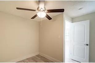 1412 Vargas Rd, Austin, TX 78741 - Photo 6