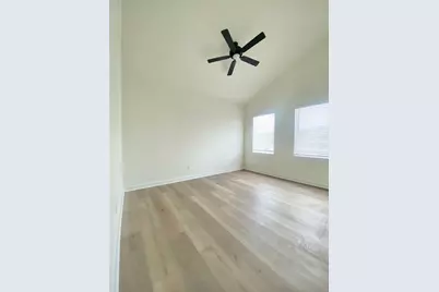 700 Horseshoe Drive #301, Leander, TX 78641 - Photo 8