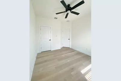 700 Horseshoe Drive #301, Leander, TX 78641 - Photo 12