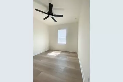 700 Horseshoe Drive #301, Leander, TX 78641 - Photo 14