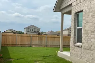 101 Lancia St, Hutto, TX 78634 - Photo 28