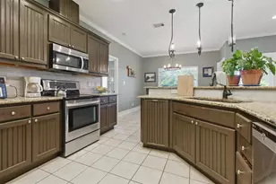 21457 Lakefront Dr, Lago Vista, TX 78645 - Photo 10