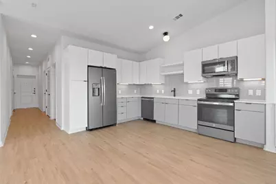 100 W Mockingbird Lane #307, Austin, TX 78745 - Photo 4