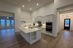 109 Gibbs Dr, Liberty Hill, TX 78642 - Photo 2