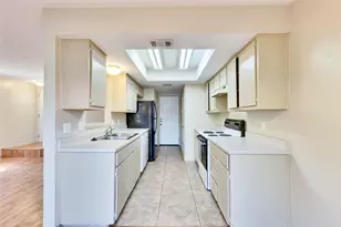 8806 Springmail Cir, Austin, TX 78729 - Photo 12