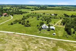 928 Upper Elgin River Rd, Elgin, TX 78621 - Photo 2